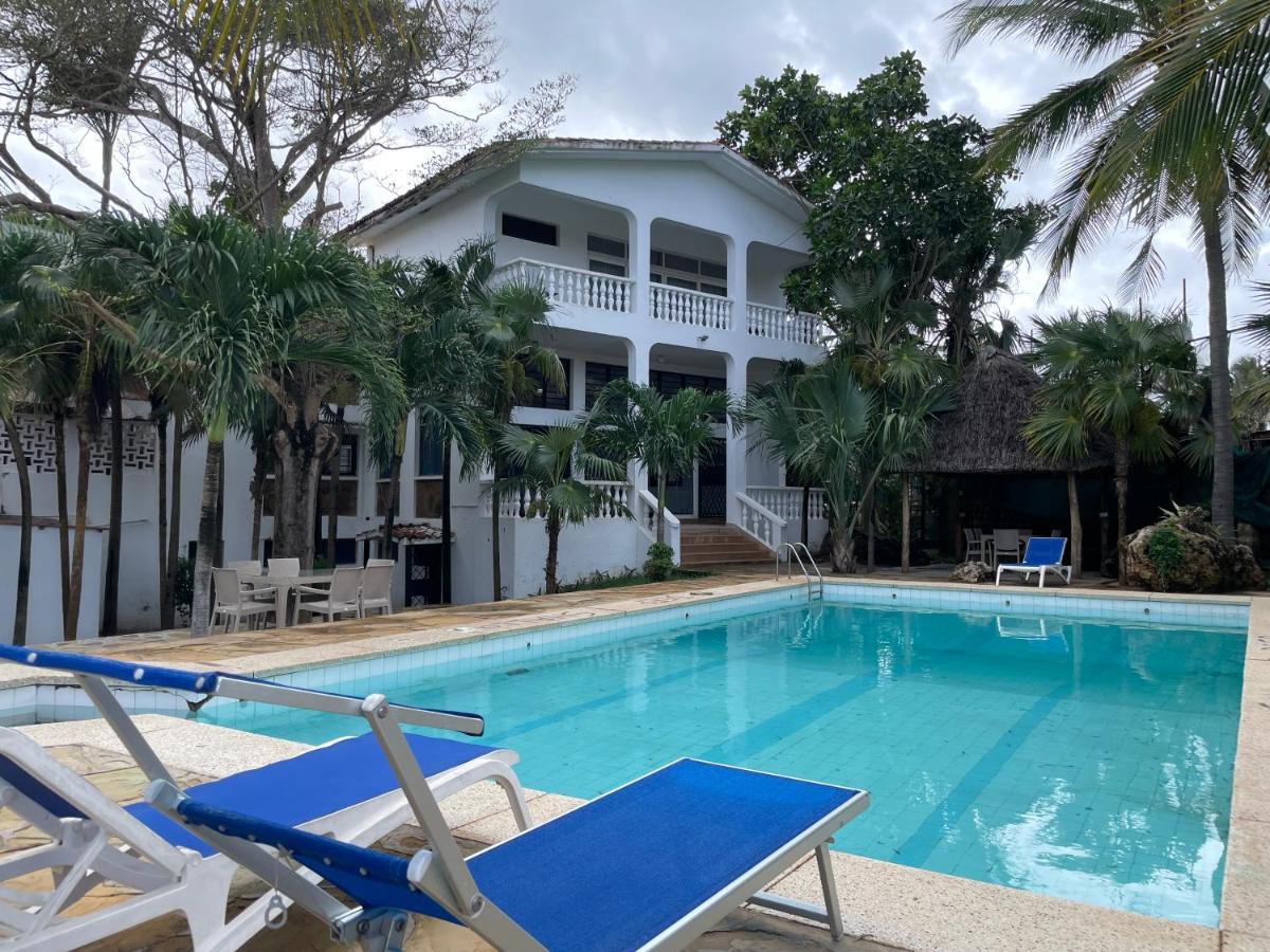 Maasai Villas Момбаса Экстерьер фото
