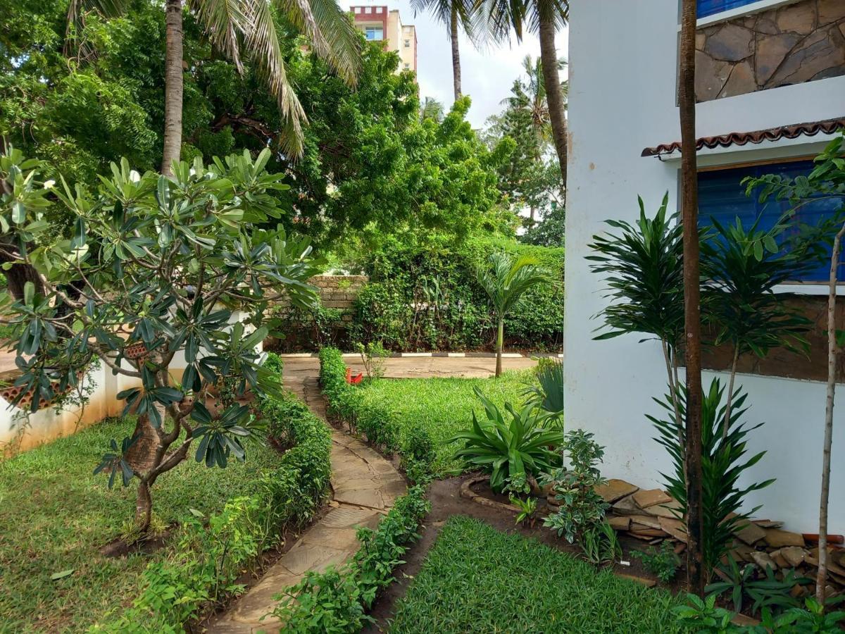 Maasai Villas Момбаса Экстерьер фото