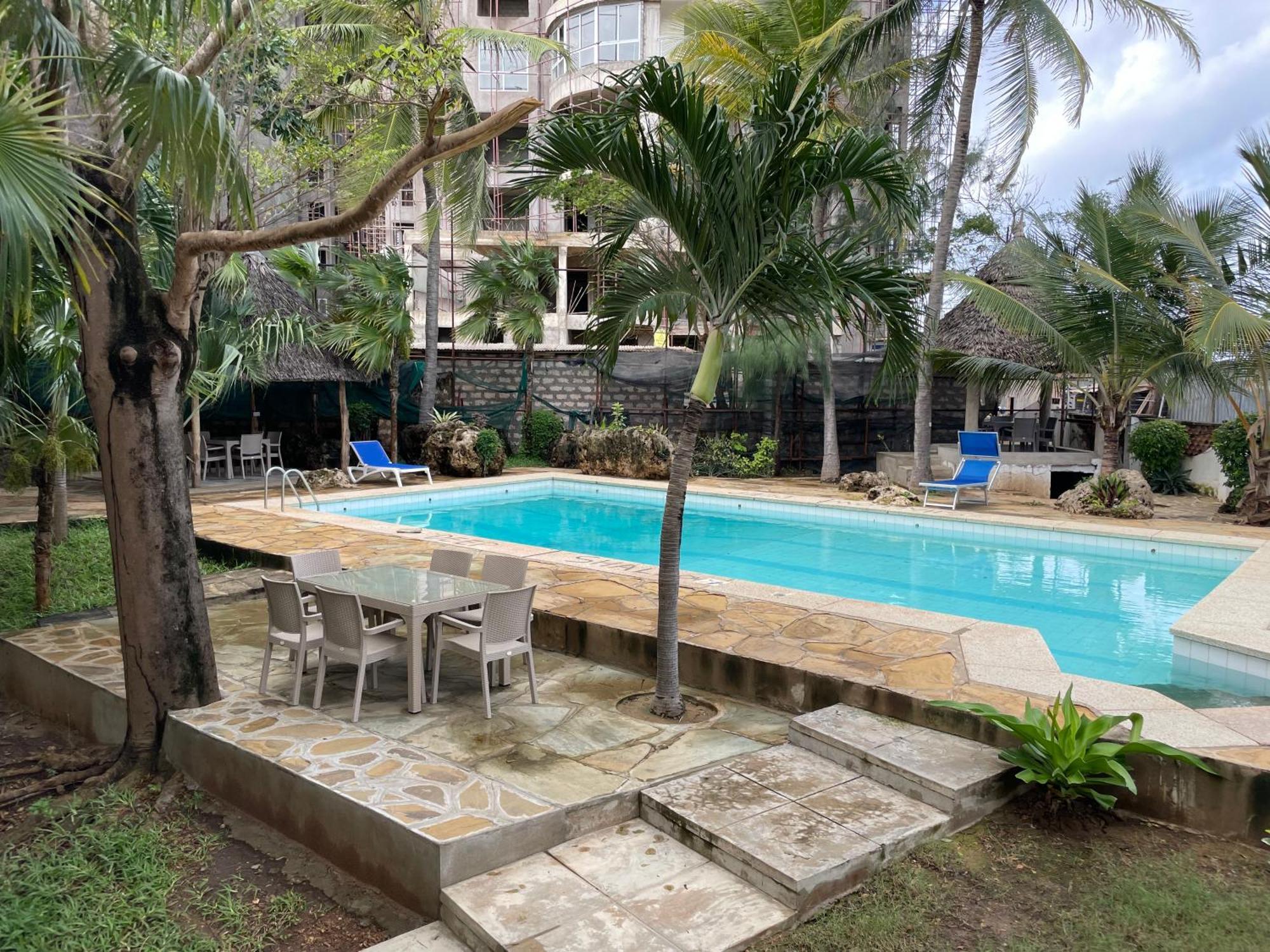 Maasai Villas Момбаса Экстерьер фото